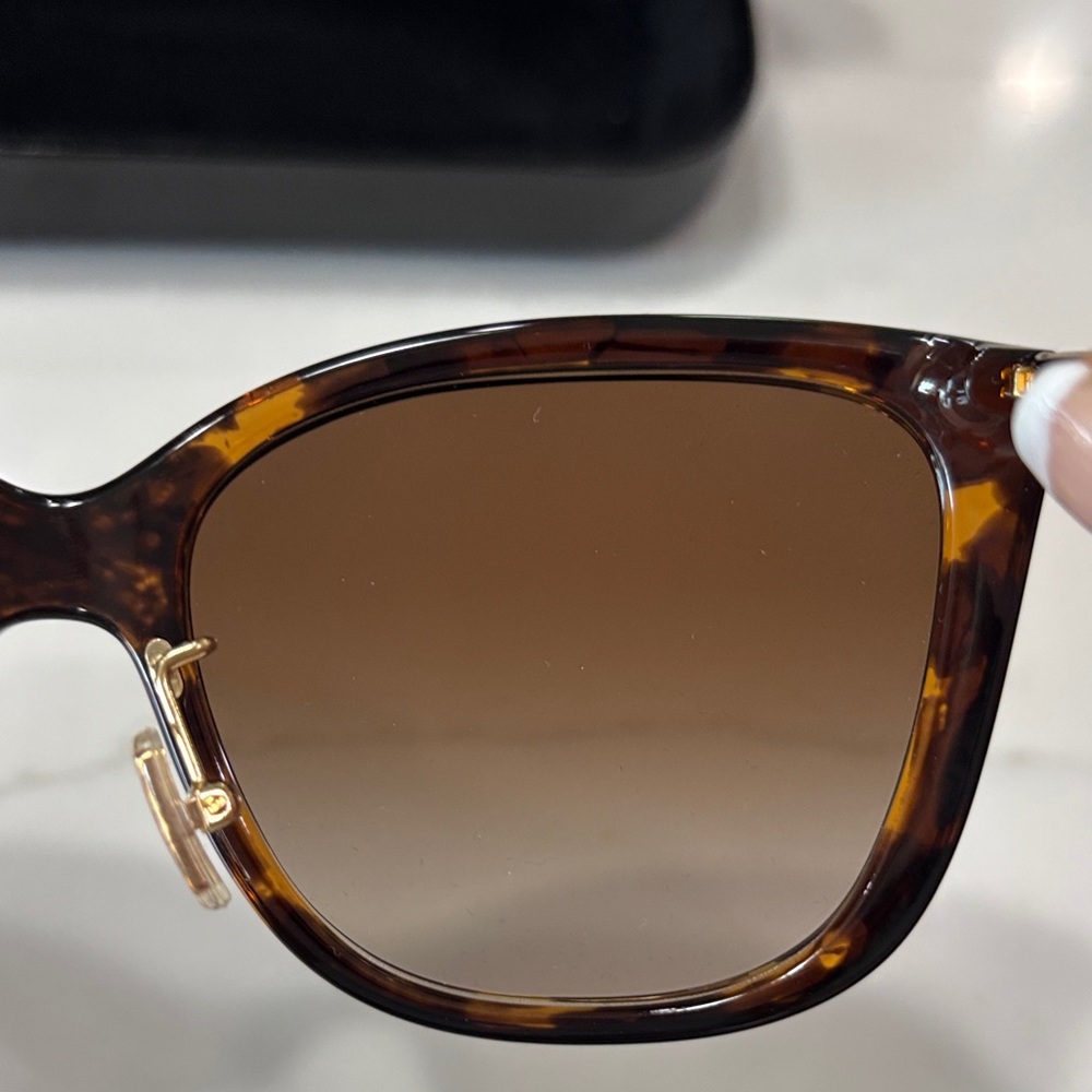 Coach Brown Tortoise Cat-Eye Sunglasses with Brown Gradient Lenses - Picture 14 of 14